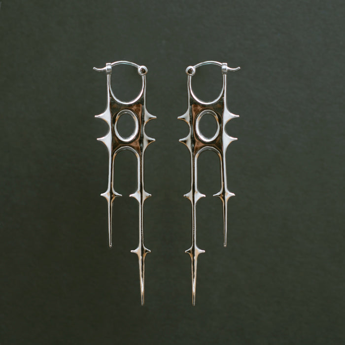 Long asymmetrical hoop